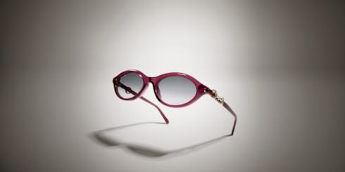 Sonnenbrille mit ovalem Rahmen