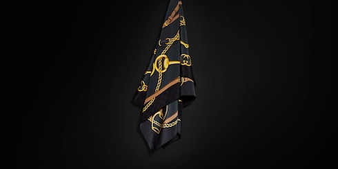 Printed silk crêpe carré
