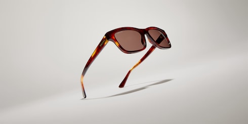 Sonnenbrille mit rechteckigem Rahmen