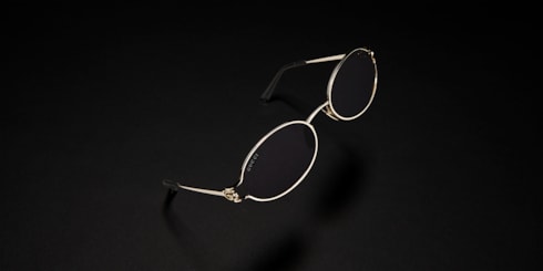 Rectangular-frame sunglasses