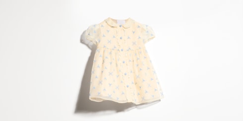 Vestido de seda bordado para bebé