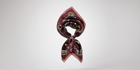 Carré en twill de soie imprimé