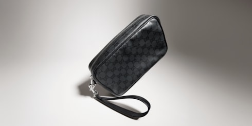 Gucci Essence Classic kleiner Beutel