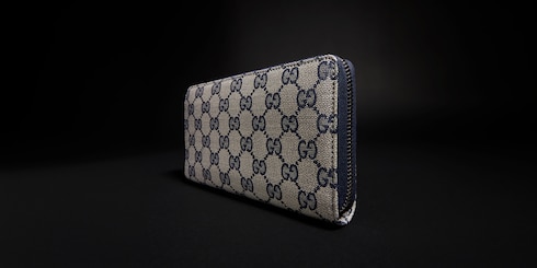 Gucci Essence Classic zip-around wallet