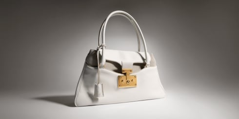 Large tote bag with lock