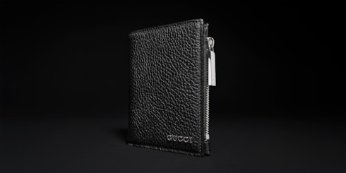 Coin wallet with Gucci logo