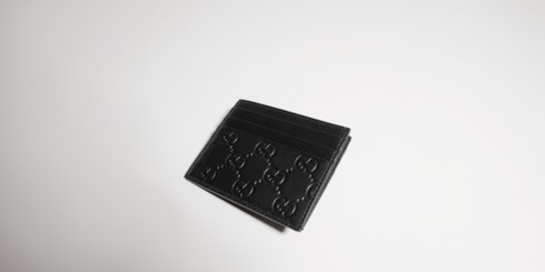 GG Emblem card case