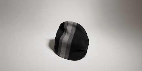Cappello in lana con nastro Web tonale