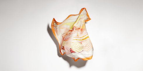 Pañuelo cuadrado de seda estampado