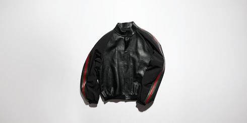 Bomber in pelle martellata con nastro Web
