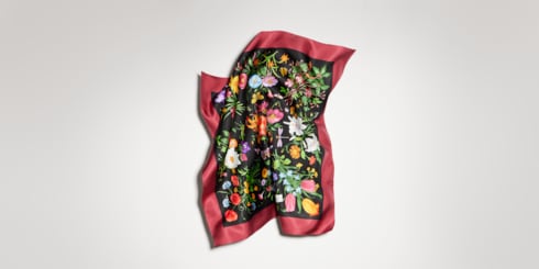 Carré en twill de soie imprimé