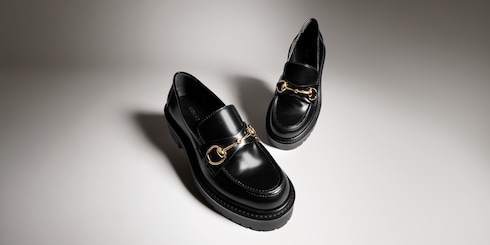 Mocasín con Horsebit y suela dentada para mujer