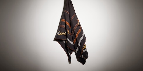 Châle imprimé en jacquard de twill de soie GG