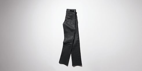 Pantalón ajustado de sarga de algodón resinado