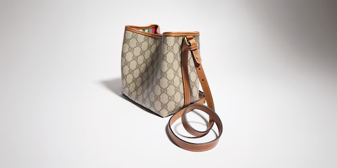 GG Emblem small bucket bag