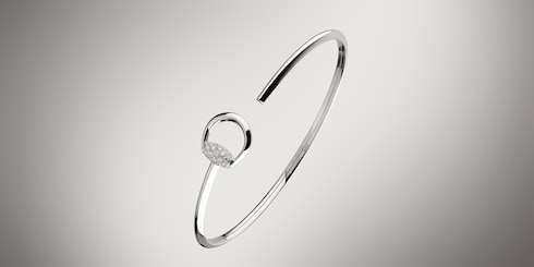 سوار Gucci Interlocking صلب عيار 18 قيراطاً