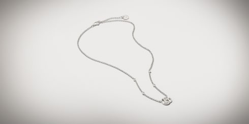 Collar con colgante GG Marmont con cristales