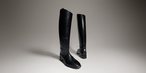 Women's boot with Web detail
