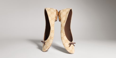 Women's ballerina with bamboo