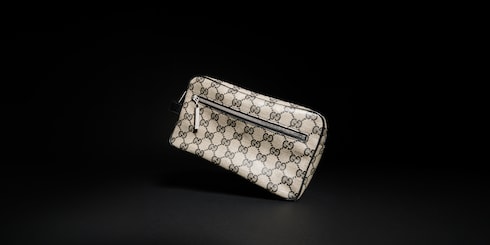 Gucci Essence Classic small toiletry case