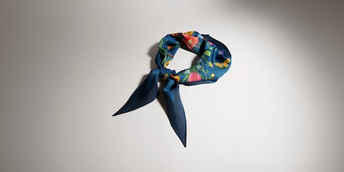 Printed silk twill diamond scarf