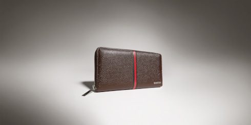 Zip around wallet with Web