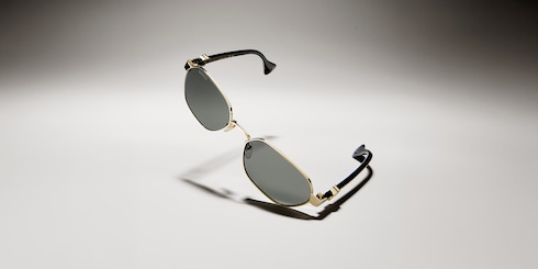Round-frame sunglasses in yellow gold-toned metal | GUCCI® US