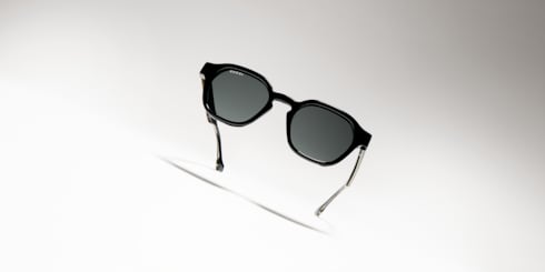 Gafas de sol con montura ovalada