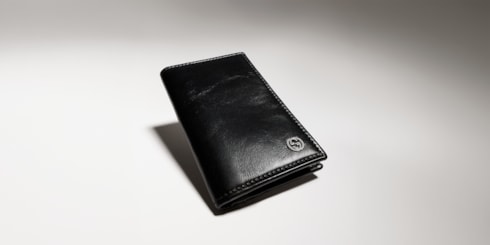 Card case wallet with Interlocking G