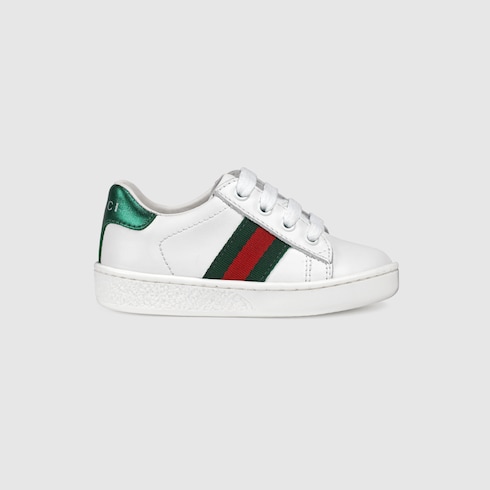 Low-Top Sneaker aus Leder mit Webstreifen