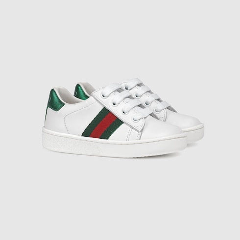 Low-Top Sneaker aus Leder mit Webstreifen
