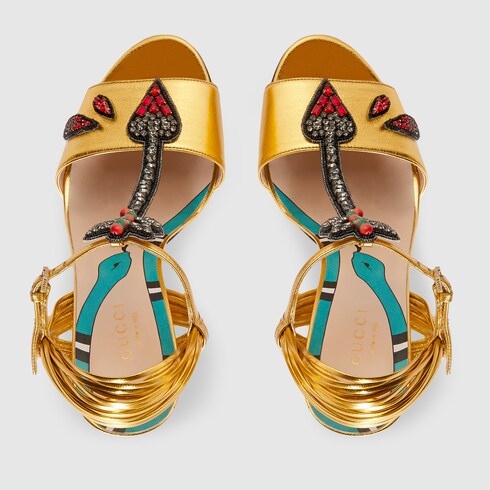 gucci 水晶缀饰金属感皮革凉鞋