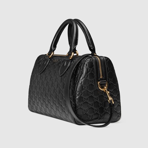 Gucci com outlet Travel with luxury by sporting a Gucci backpack on your next adventure. From the classic Gucci Monogram pattern to the slick black leather with bamboo handle, Gucci backpacks remain durable and slick for a lifetime so what are you waiting for?