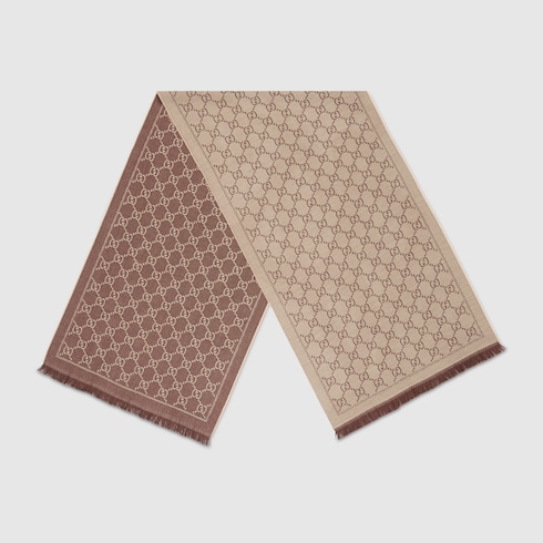 Strickschal aus GG Jacquard