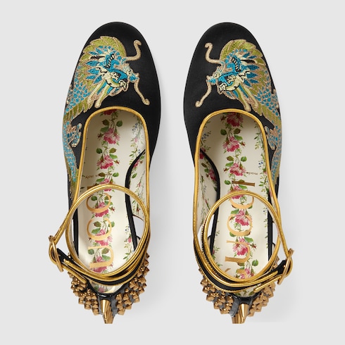 Dragon satin mid-heel pump - Gucci Women's Pumps 4893449AAE01067