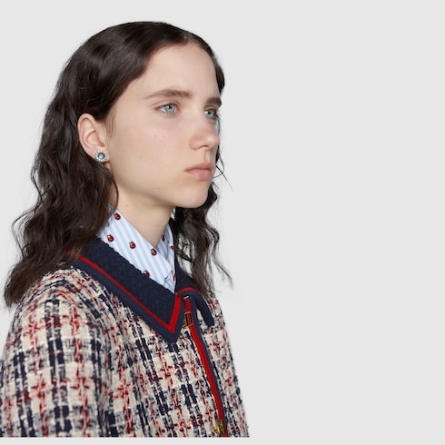 Серьги-пусеты с двойной буквой G и цветком