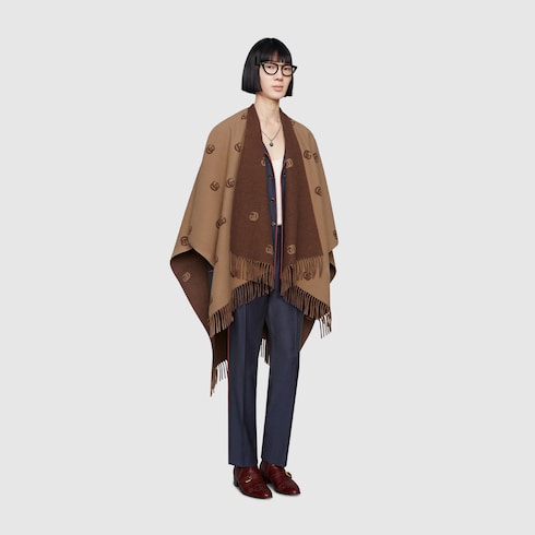 Reversible cape with Double G pattern
