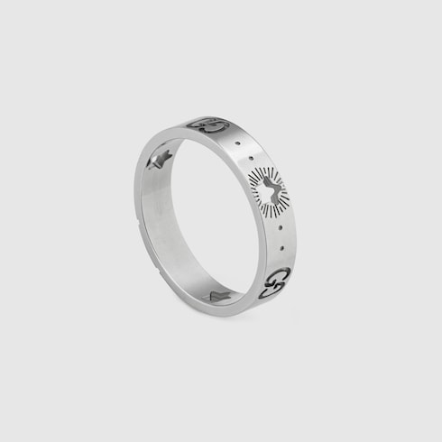 Icon white gold ring with stars Detail 2