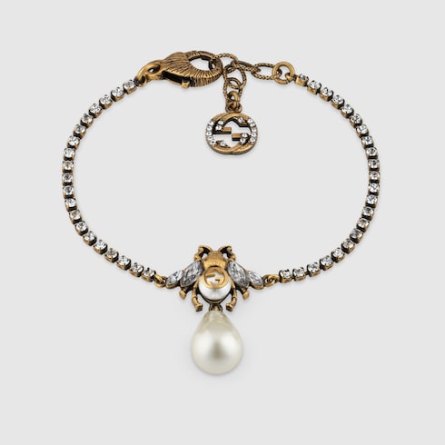 Bee bracelet with pearl Detail 2