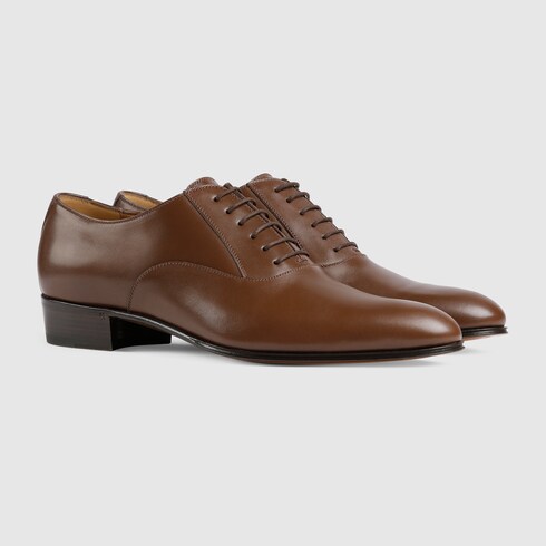 Gucci Men's lace-up shoe with Double G. 2