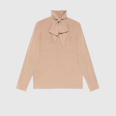Gucci Silk crêpe shirt with self tie. 3