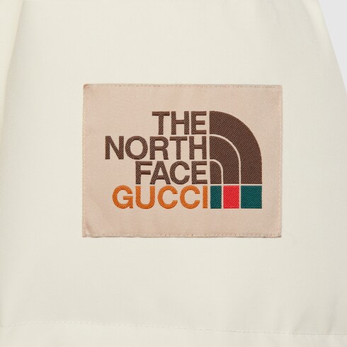 The North Face x Gucci down jacket in off-white | GUCCI® 香港 The North Face x Gucci down jacket in off-white | GUCCI® 香港