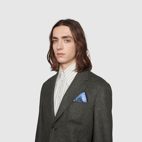 Fazzoletto da taschino in twill di seta in blu e rosso | GUCCI® CH
