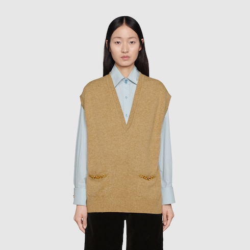 Cashmere vest with chain detail Detail 3