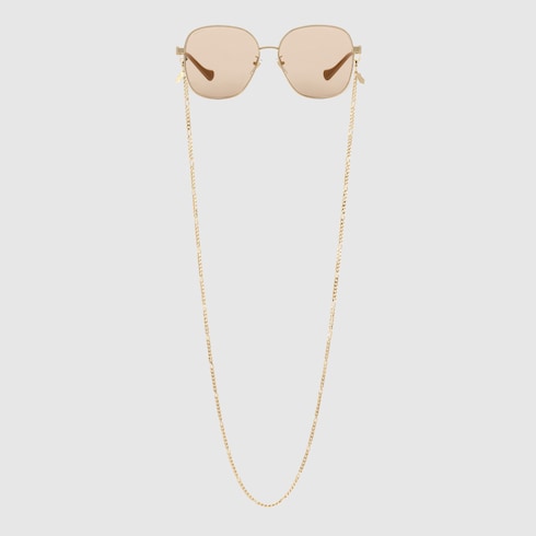 Occhiali da sole con ponte basso