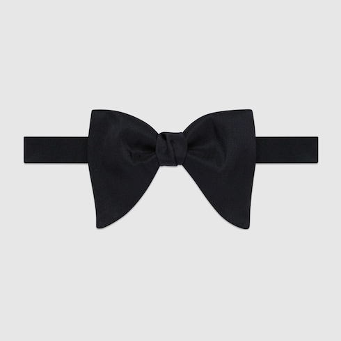 Silk bow tie