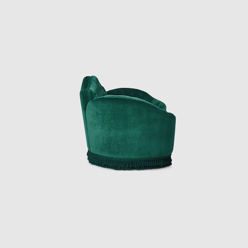 Sofá-camelback de estilo capitoné