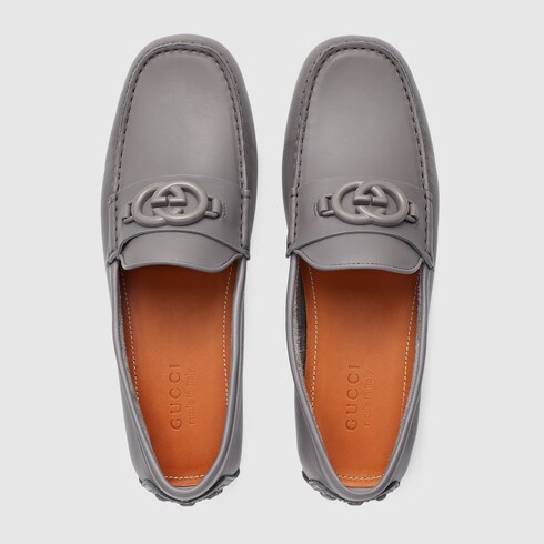 Interlocking G in grey leather | GUCCI® TH