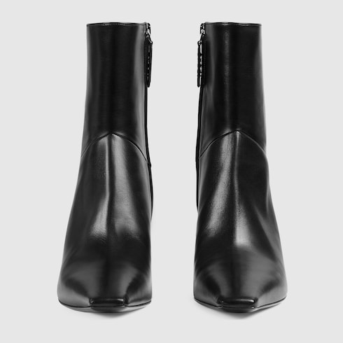 Gucci Women's leather boot. 3