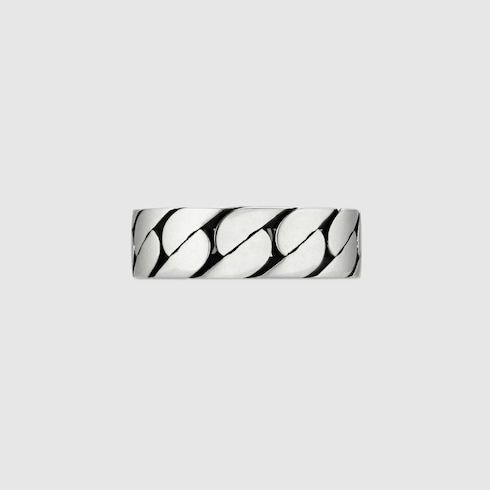 Wide Gucci Interlocking ring Detail 7